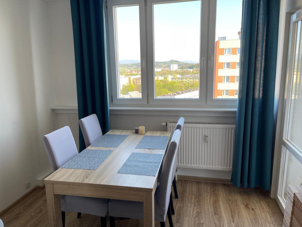 Apartament Z Widokiem Jelenia Gora Bagian luar foto