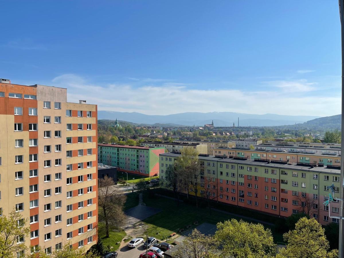 Apartament Z Widokiem Jelenia Gora Bagian luar foto